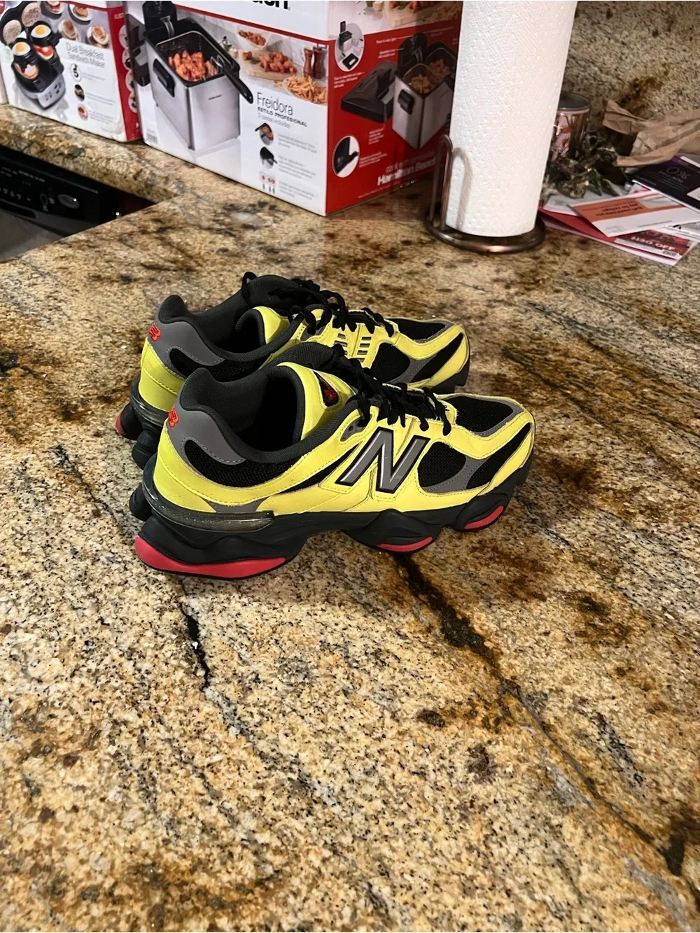 New Balance 9060 “Tea Tree” Neon Yellow Black Men’s Size 10 U9060NRG